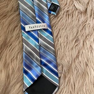 VanHeusen Tie